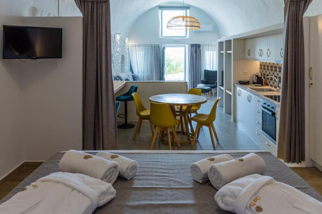 Casa Tholari Al Mare Villa Pera Gyalos Eksteriør bilde